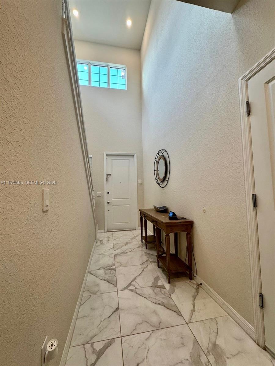 4334 3 / 3 1998 sq. ft. $ 2026-03-03 0 foto