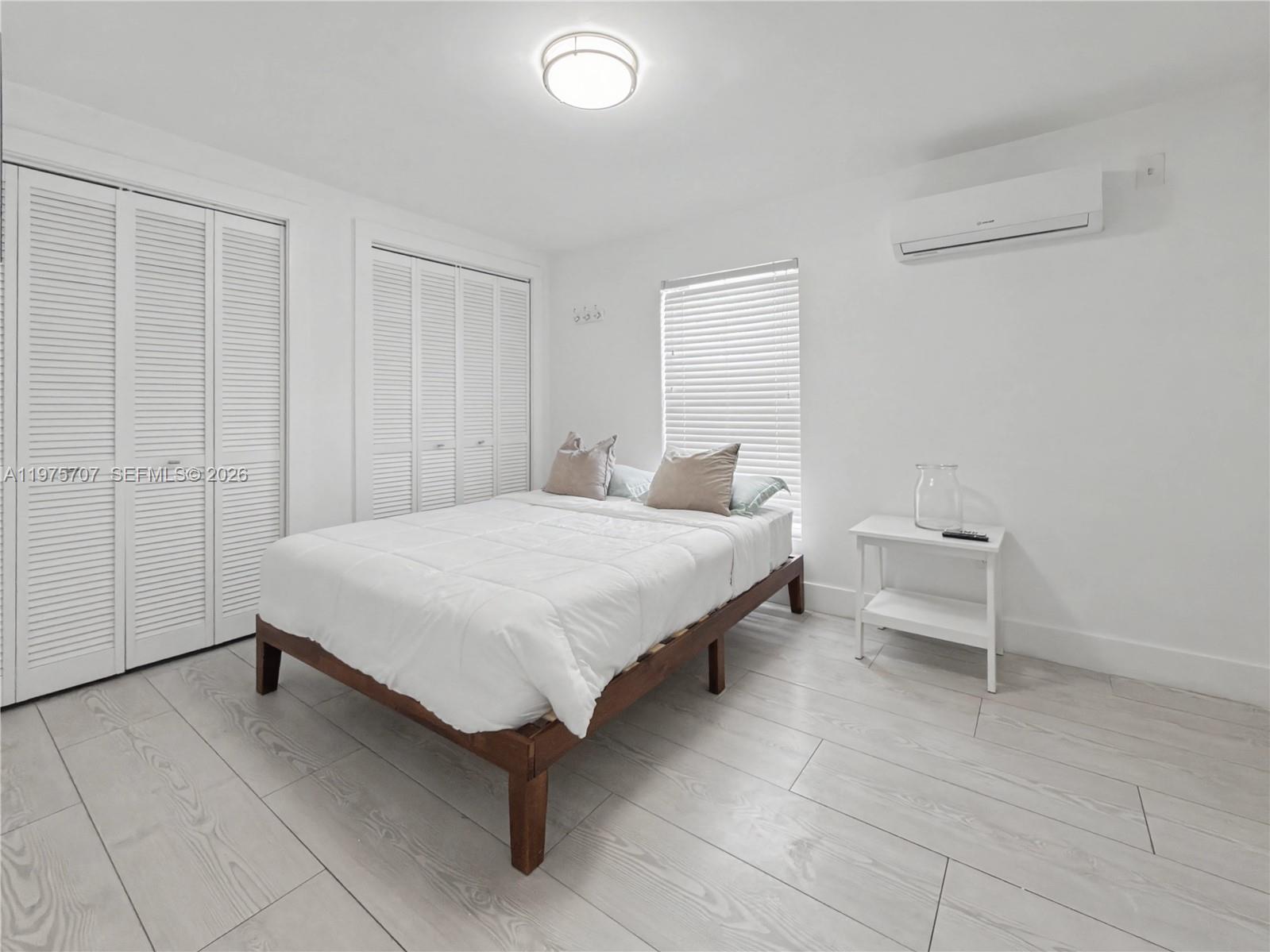   /  4151 кв.футов $ 2026-03-03 0 Фото