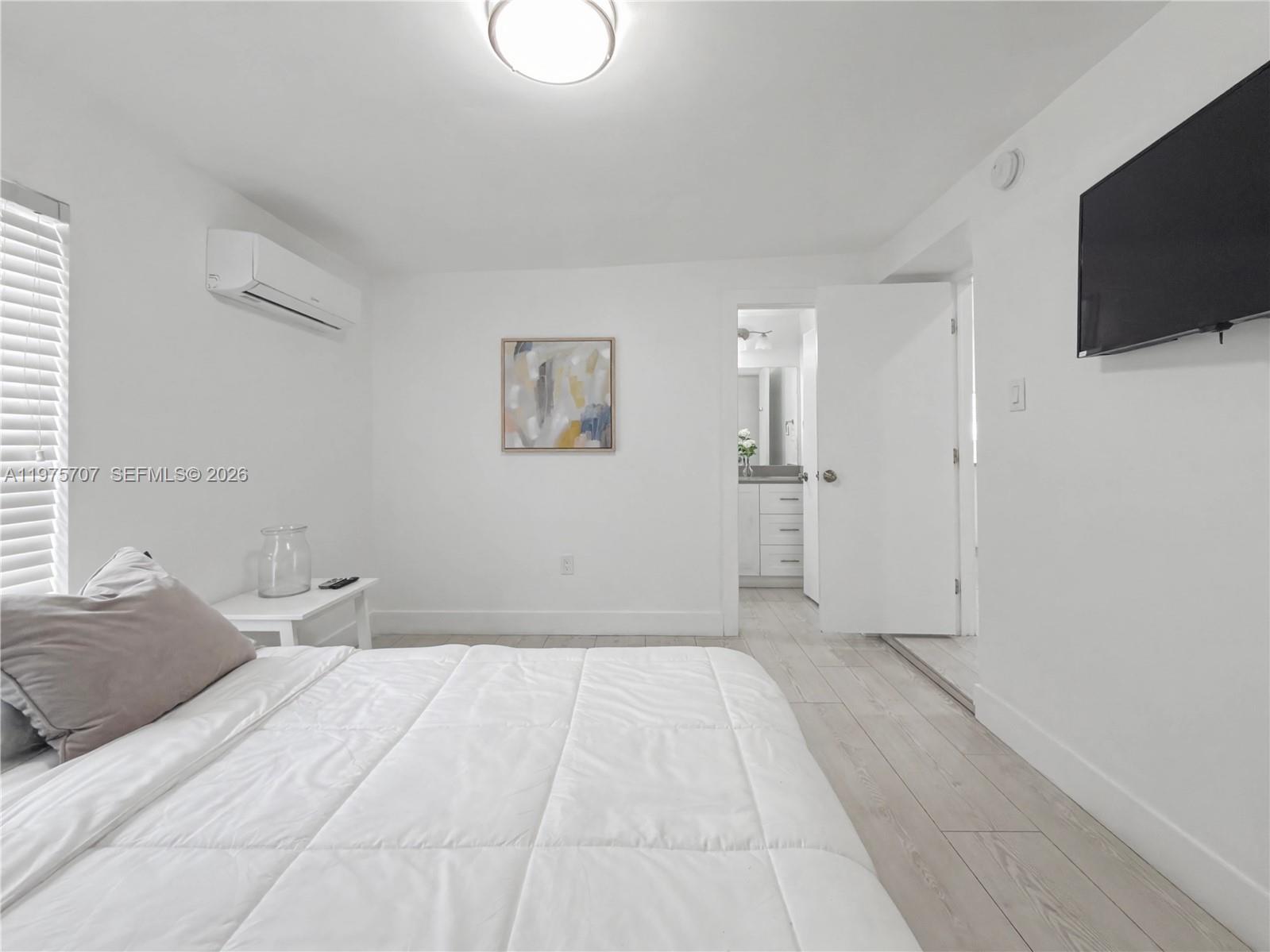   /  4151 кв.футов $ 2026-03-03 0 Фото