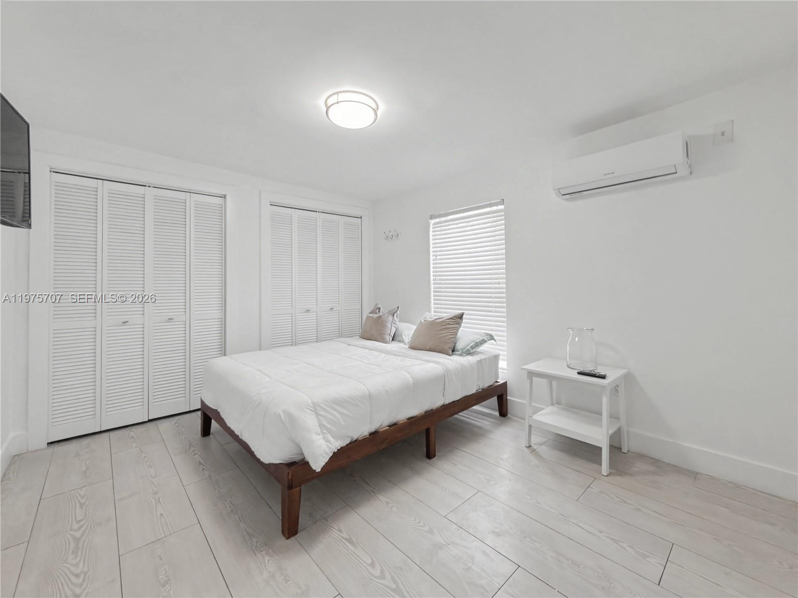   /  4151 кв.футов $ 2026-03-03 0 Фото