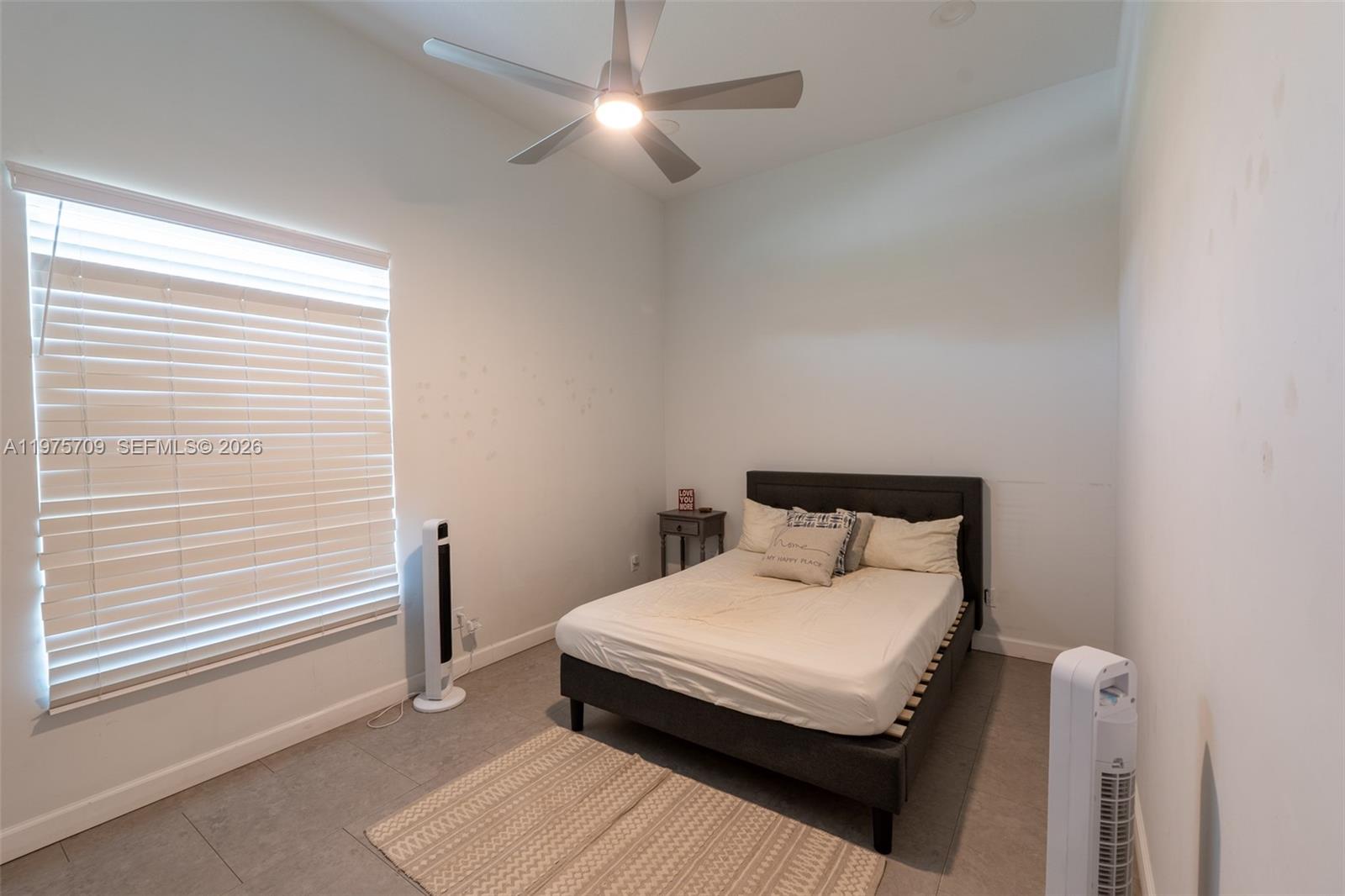   /   кв.футов $ 2026-03-03 0 Фото