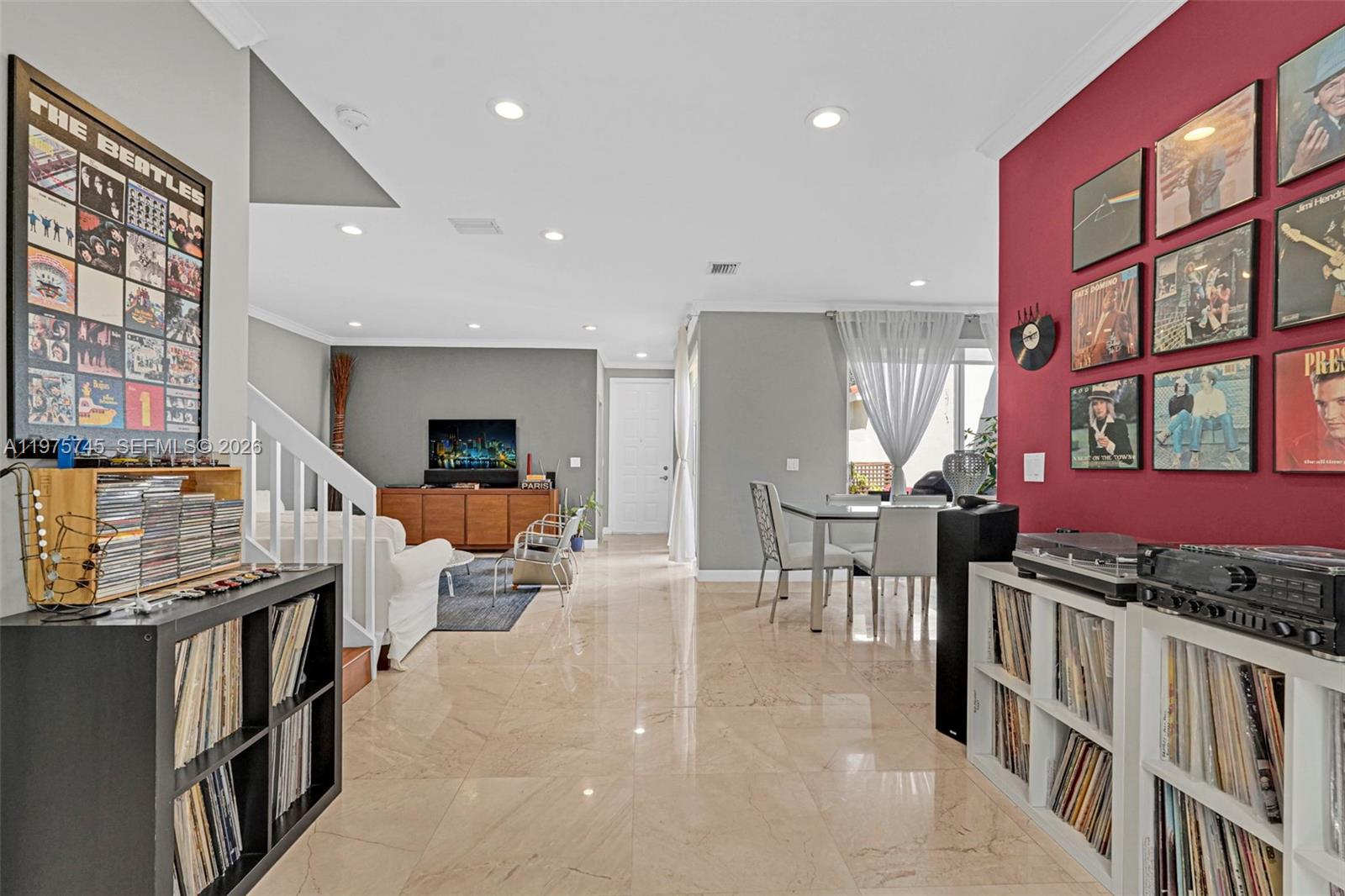 Photo of 1425 Weeping Willow Way  (1425), Hollywood, Florida, 33019 - 