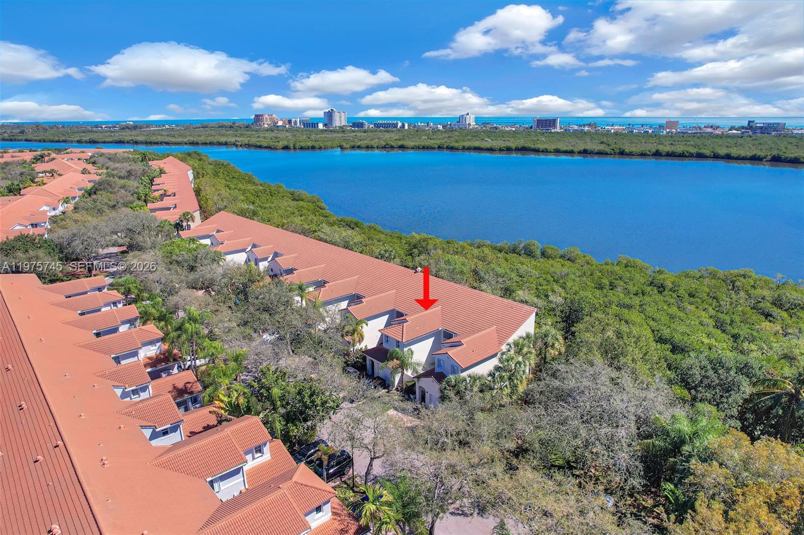 Photo of 1425 Weeping Willow Way  (1425), Hollywood, Florida, 33019 - 