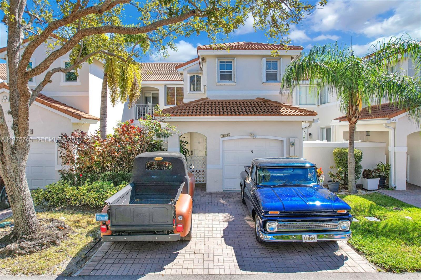 Photo of 1425 Weeping Willow Way  (1425), Hollywood, Florida, 33019 - 