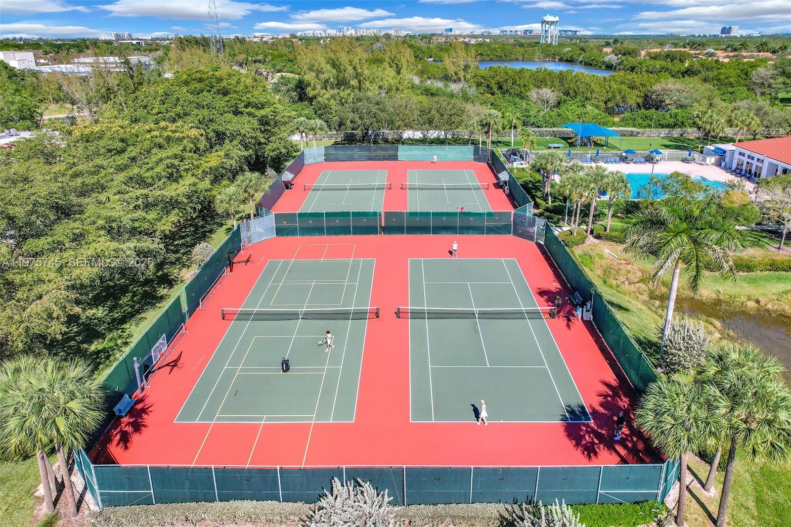 Photo of 1425 Weeping Willow Way  (1425), Hollywood, Florida, 33019 - 