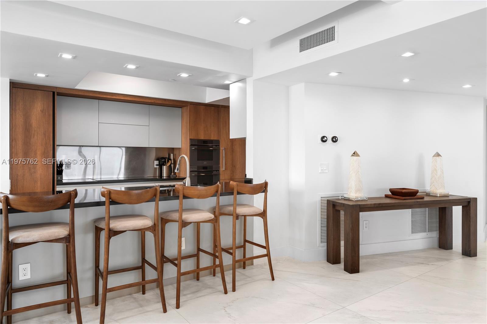 Photo of 450 Alton Rd #901-902, Miami Beach, Florida, 33139 -