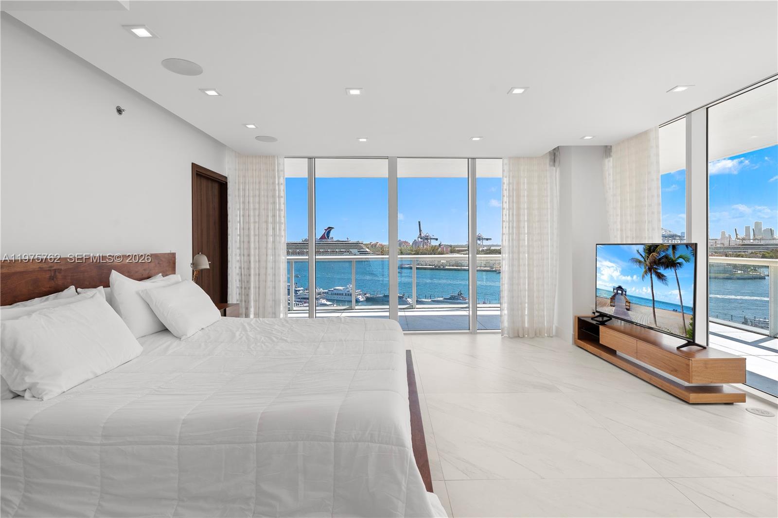 Photo of 450 Alton Rd #901-902, Miami Beach, Florida, 33139 -