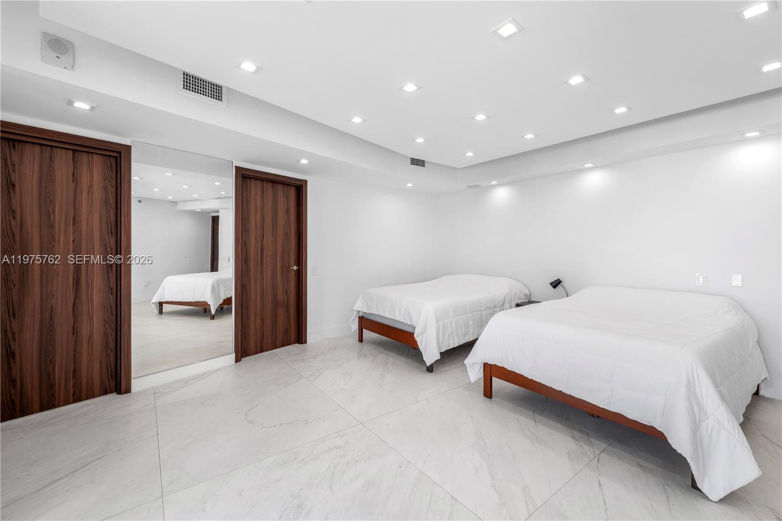 Photo of 450 Alton Rd #901-902, Miami Beach, Florida, 33139 -