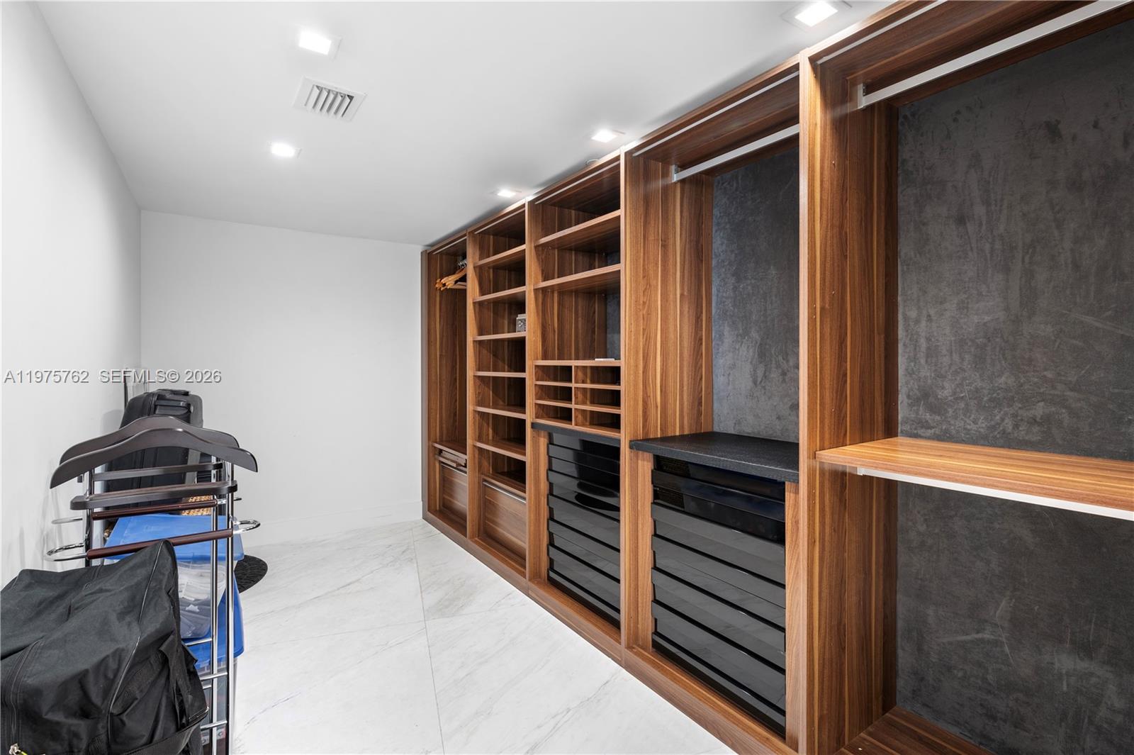 Photo of 450 Alton Rd #901-902, Miami Beach, Florida, 33139 -