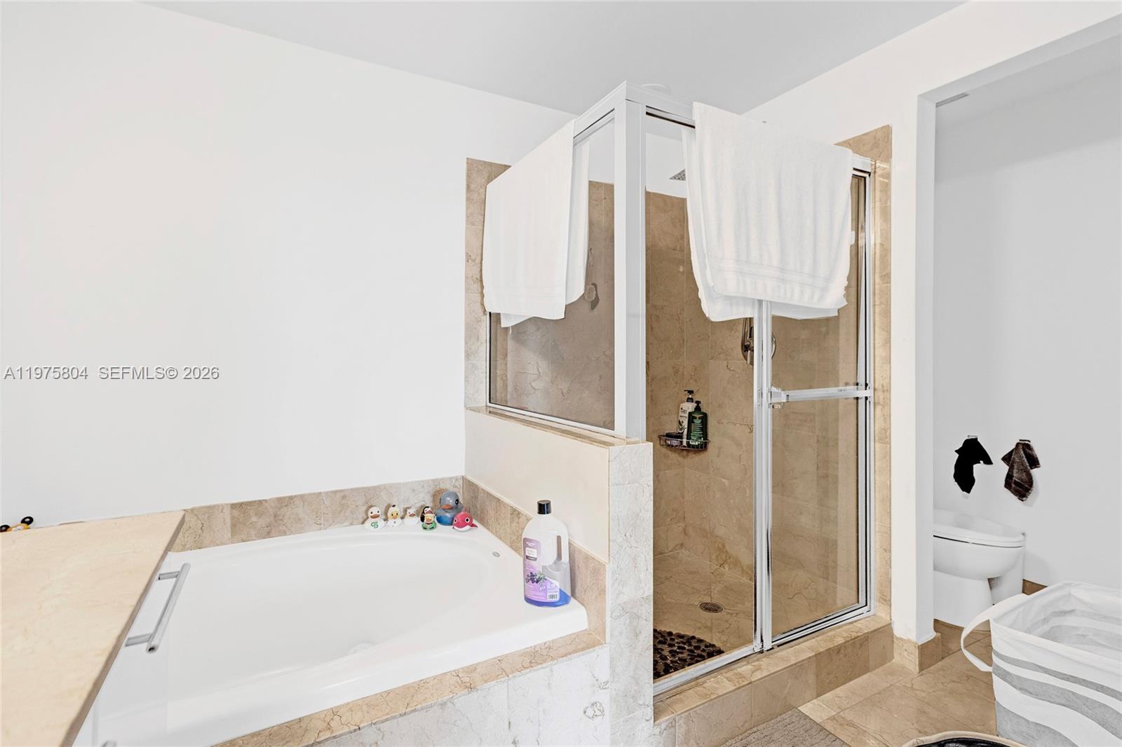 Photo of 3330 190th St  #1212, Aventura, Florida, 33180 - Master Bathroom