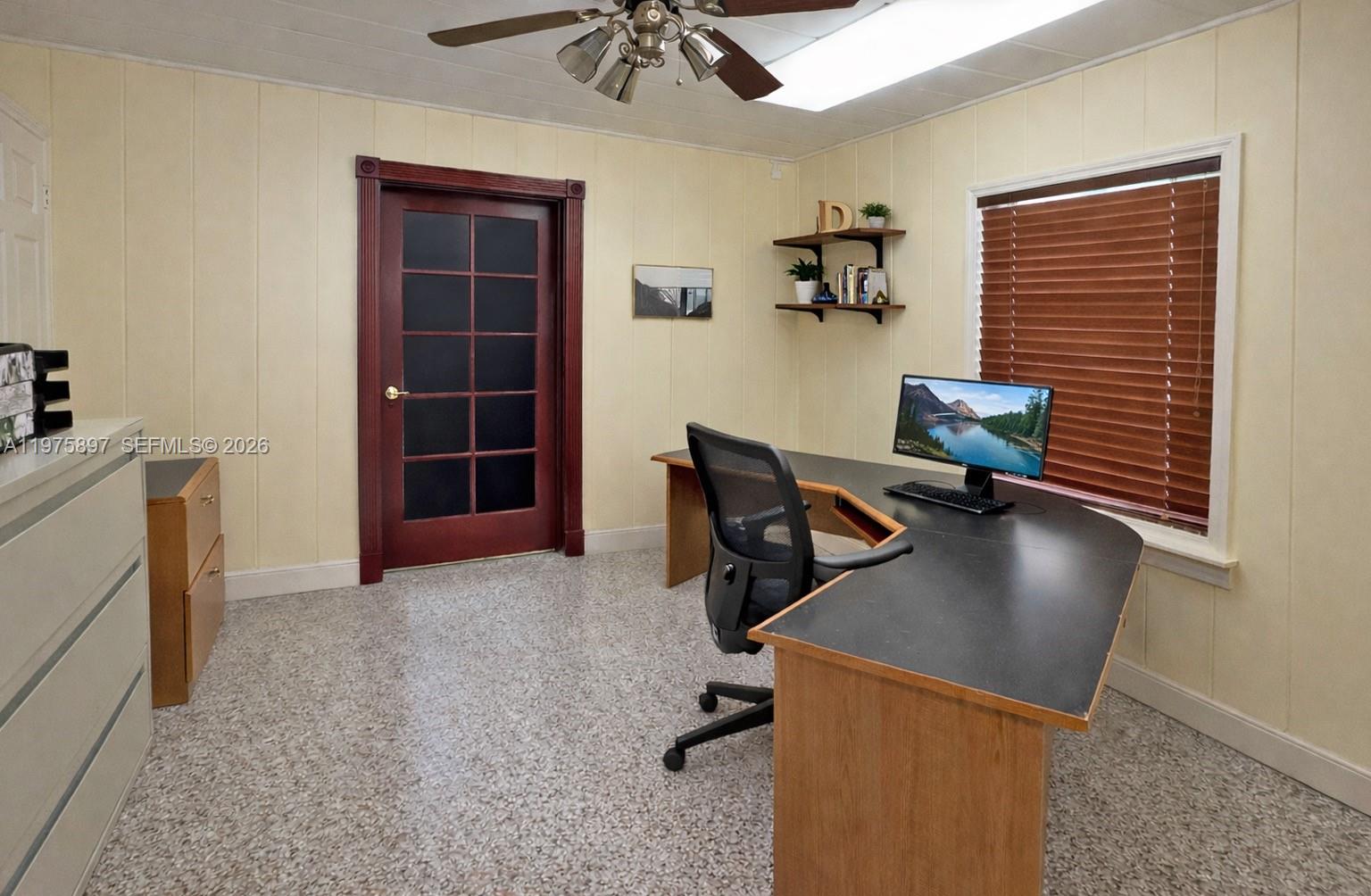   /   кв.футов $ 2026-03-03 0 Фото