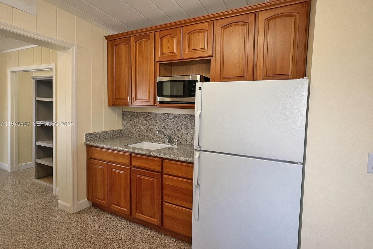   /   кв.футов $ 2026-03-03 0 Фото