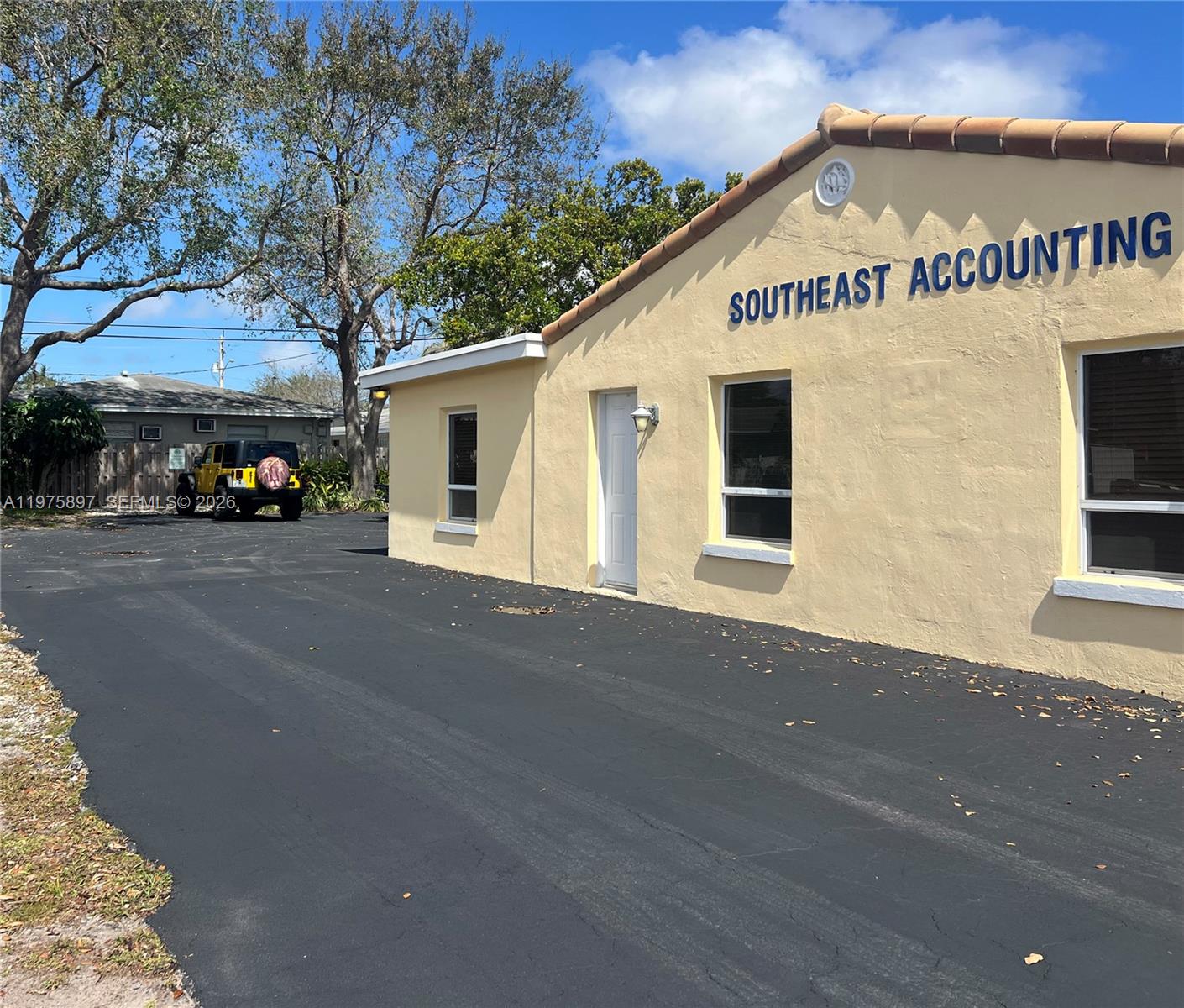   /   кв.футов $ 2026-03-03 0 Фото