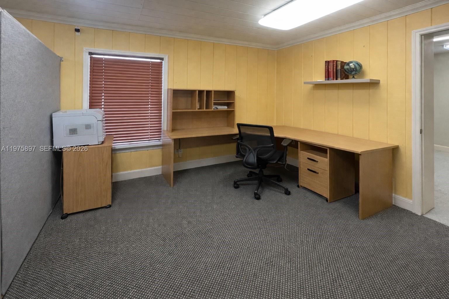   /   кв.футов $ 2026-03-03 0 Фото