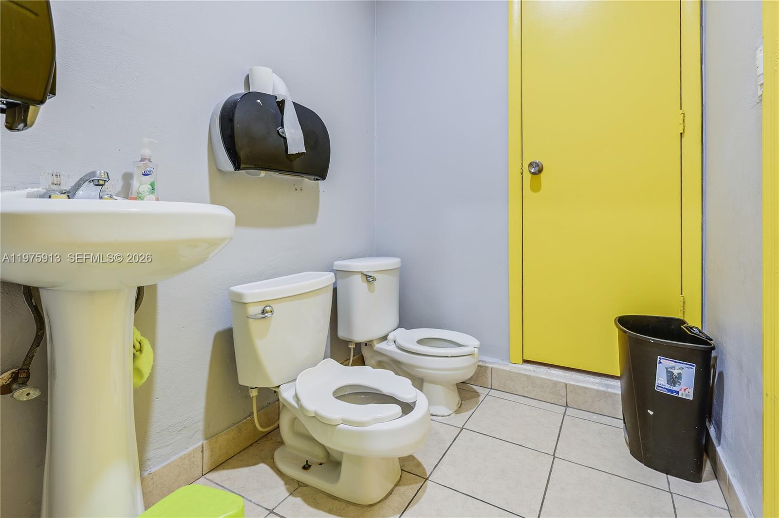   /   кв.футов $ 2026-03-03 0 Фото