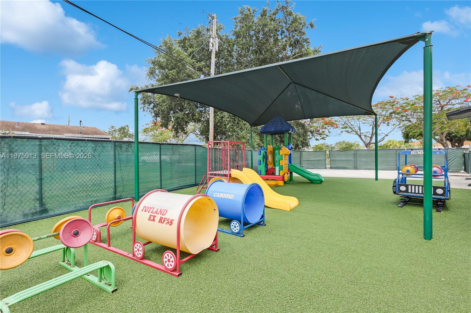   /   кв.футов $ 2026-03-03 0 Фото