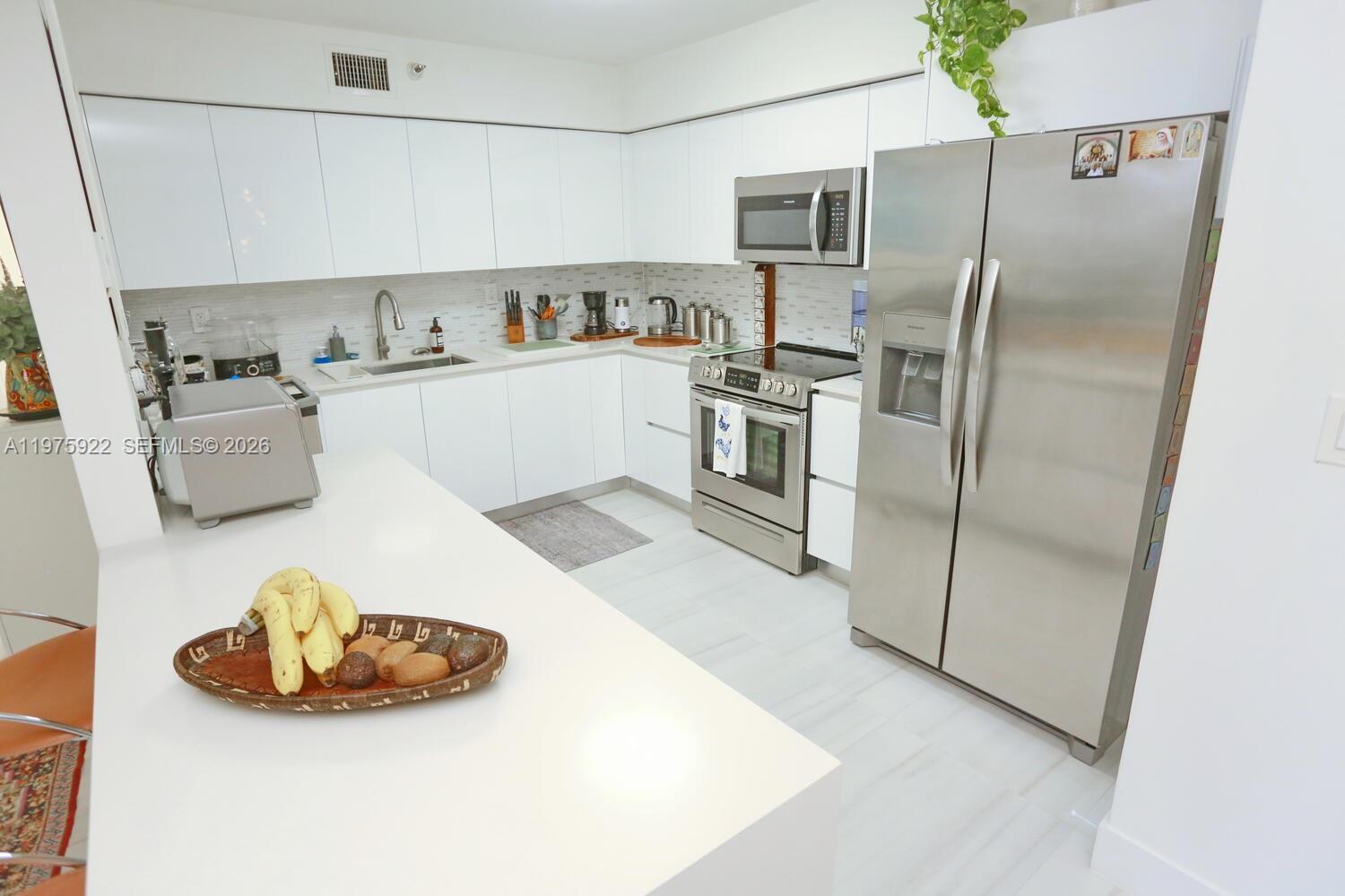 Photo of 3530 Mystic Pointe Dr  #2807, Aventura, Florida, 33180 - 