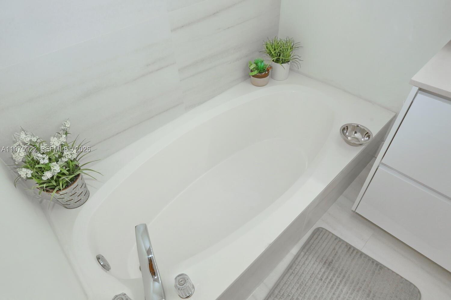 Photo of 3530 Mystic Pointe Dr  #2807, Aventura, Florida, 33180 - 