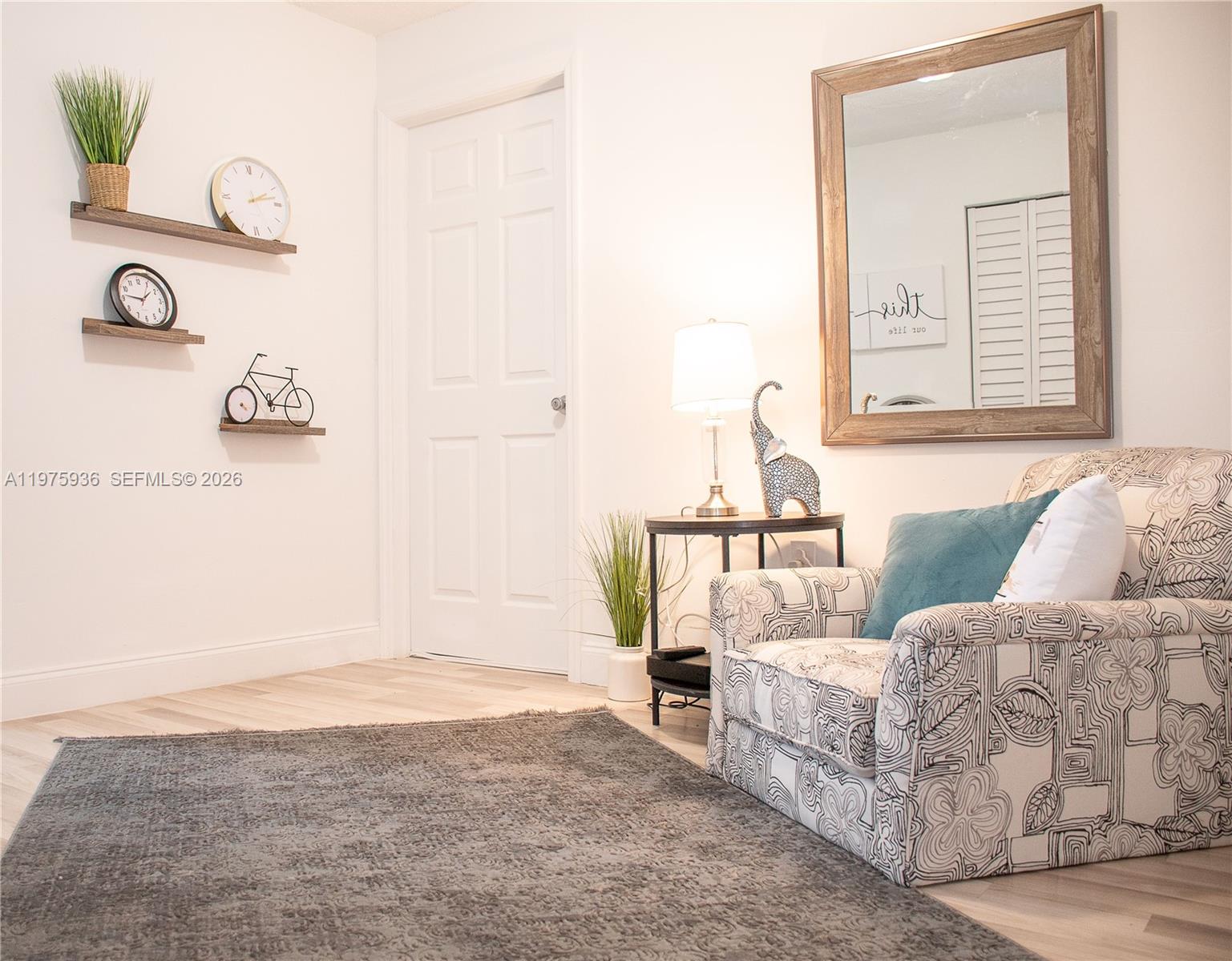   /  2320 кв.футов $ 2026-03-03 0 Фото