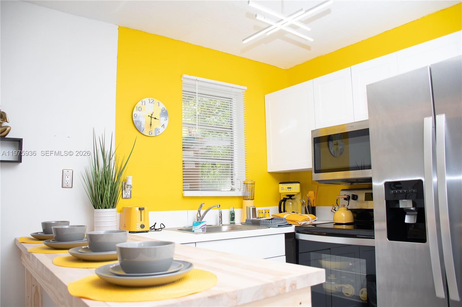   /  2320 кв.футов $ 2026-03-03 0 Фото