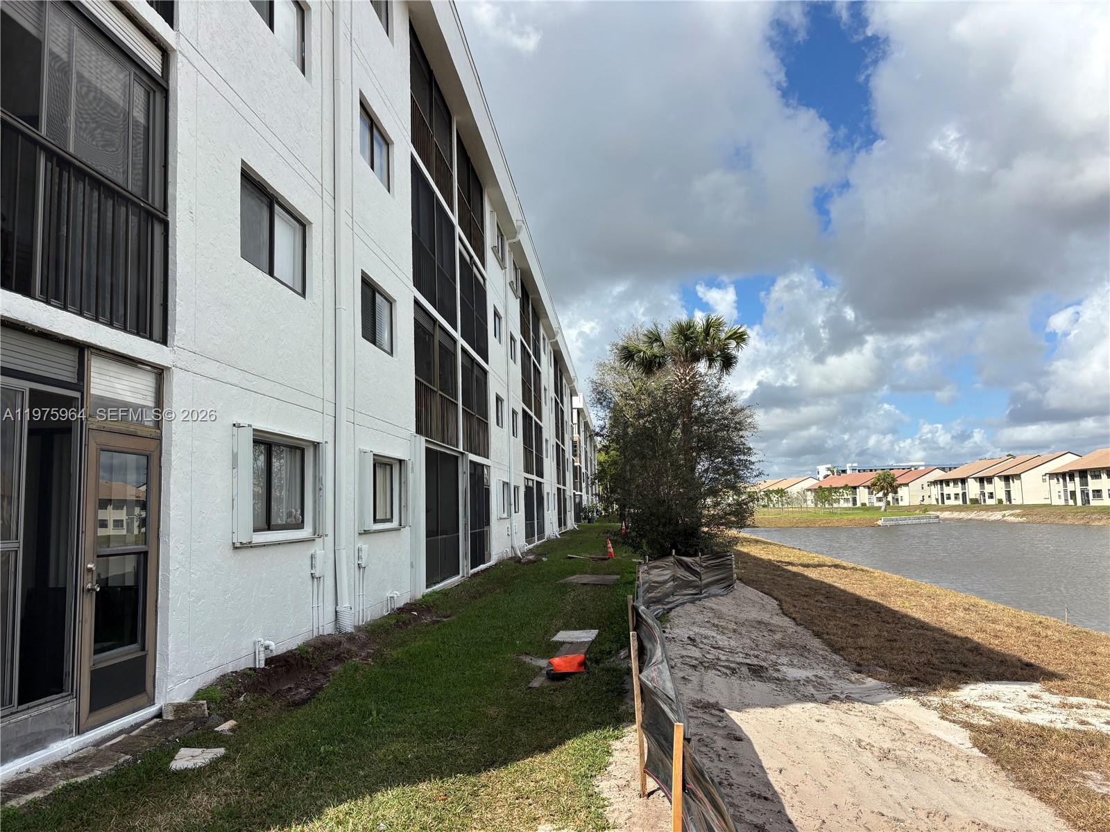 315 2 / 2 1330 sq. ft. $ 2026-03-03 0 foto