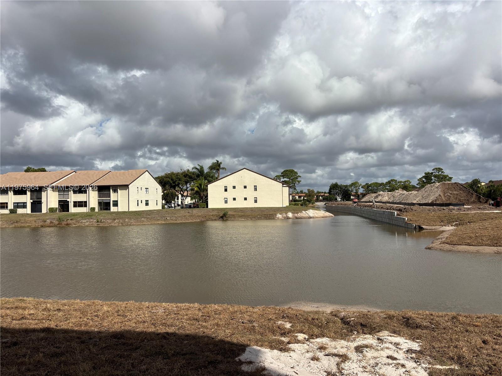 315 2 / 2 1330 sq. ft. $ 2026-03-03 0 foto