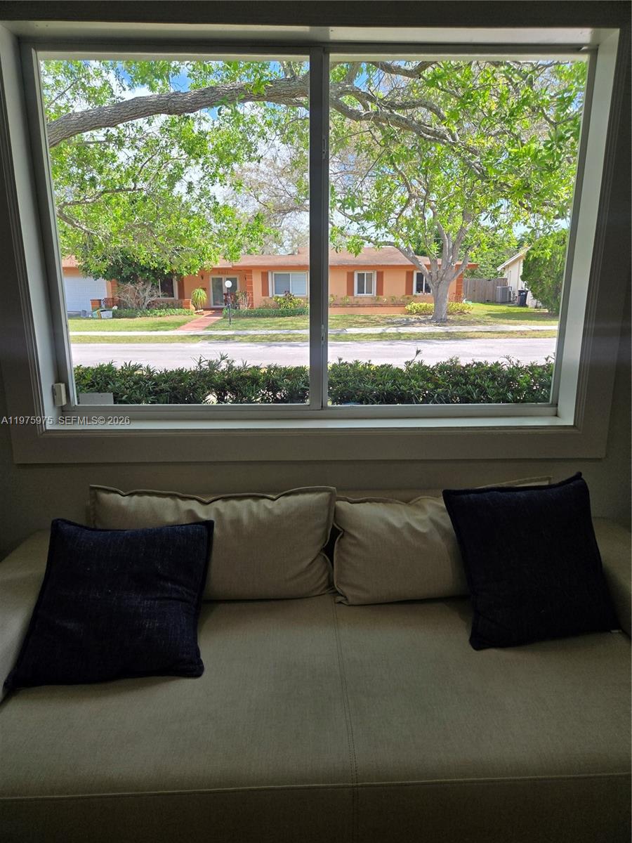 Подробнее 8620 3 / 2 1825 кв.футов $ 2026-03-03 0 Фото