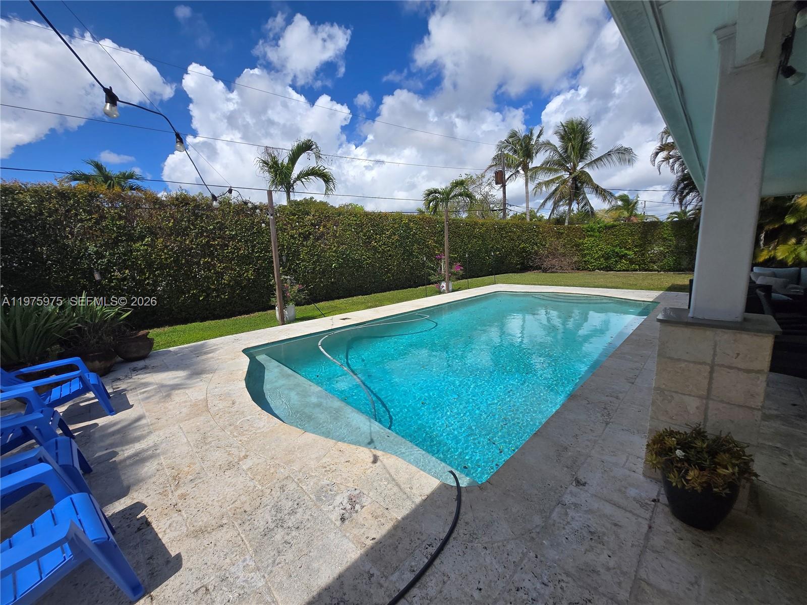 Подробнее 8620 3 / 2 1825 кв.футов $ 2026-03-03 0 Фото