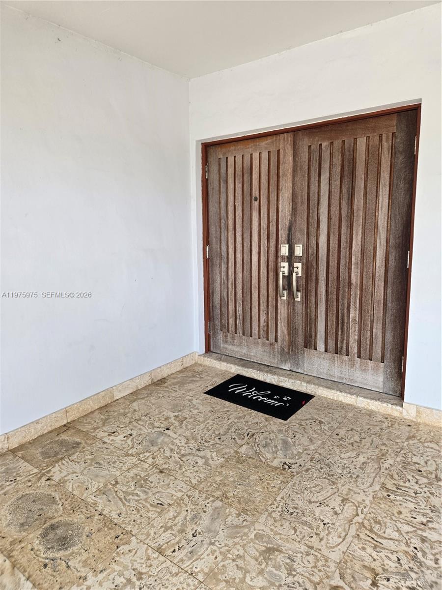 Подробнее 8620 3 / 2 1825 кв.футов $ 2026-03-03 0 Фото