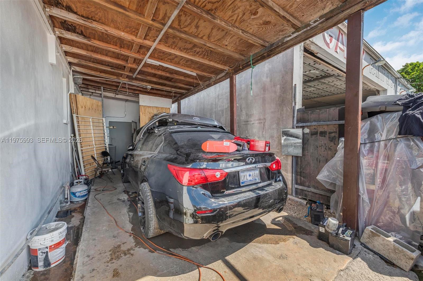   /   sq. ft. $ 2026-03-03 0 foto