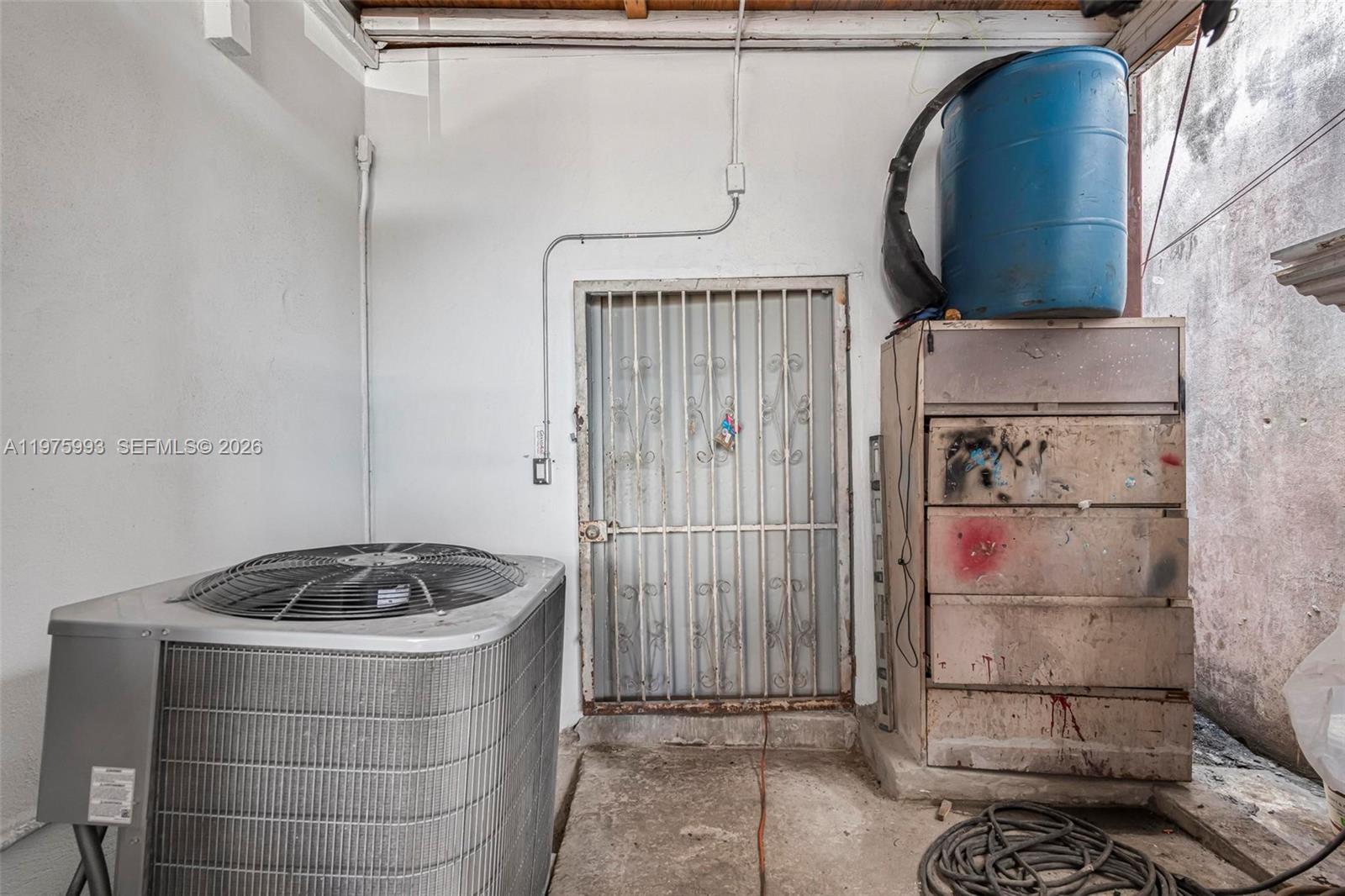   /   sq. ft. $ 2026-03-03 0 foto