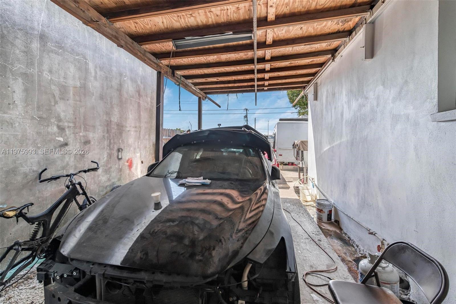   /   sq. ft. $ 2026-03-03 0 foto