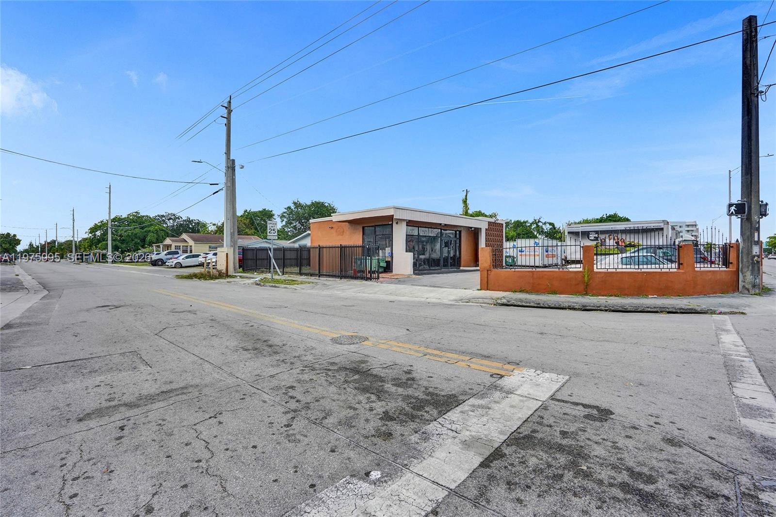   /   кв.футов $ 2026-03-03 0 Фото