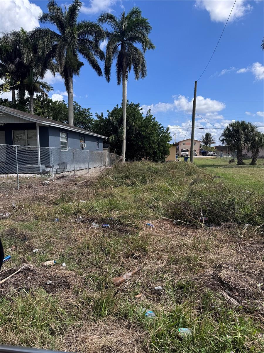   /   кв.футов $ 2026-03-03 0 Фото