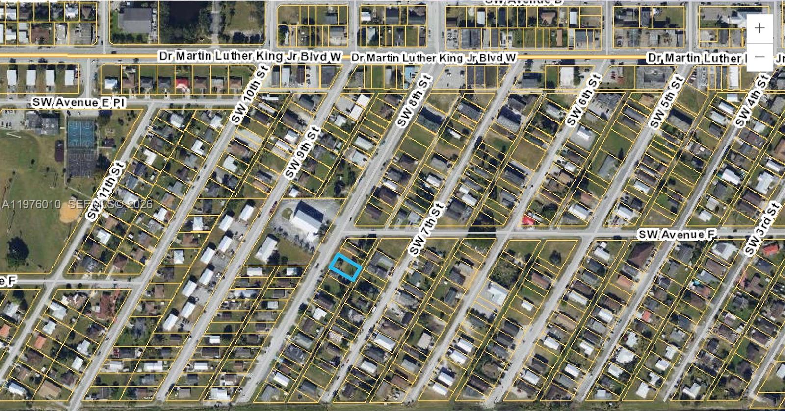   /   кв.футов $ 2026-03-03 0 Фото