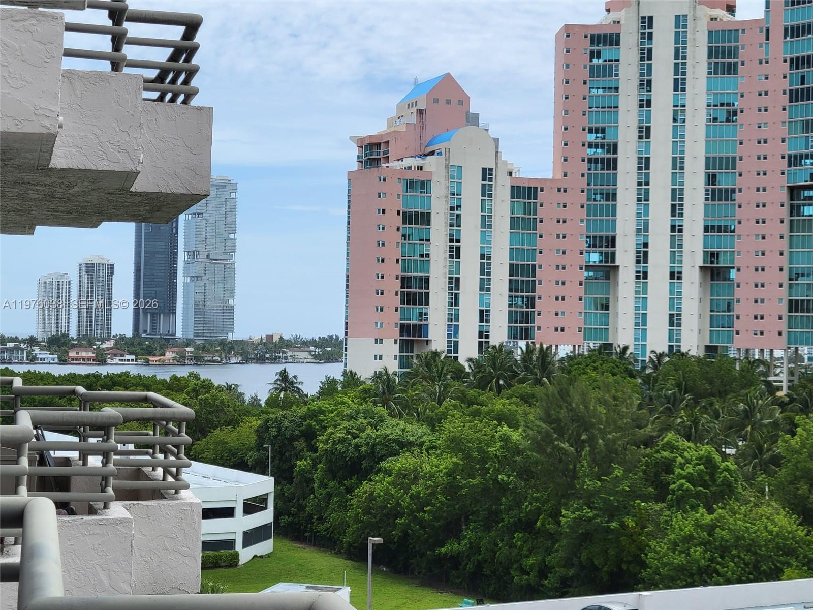 Photo of 3300 191st St  #814, Aventura, Florida, 33180 - 