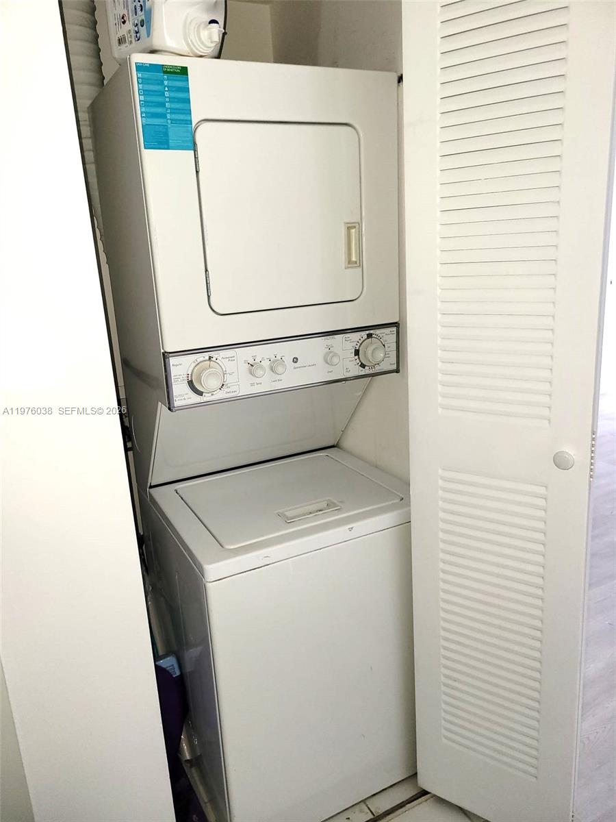 Photo of 3300 191st St  #814, Aventura, Florida, 33180 - 
