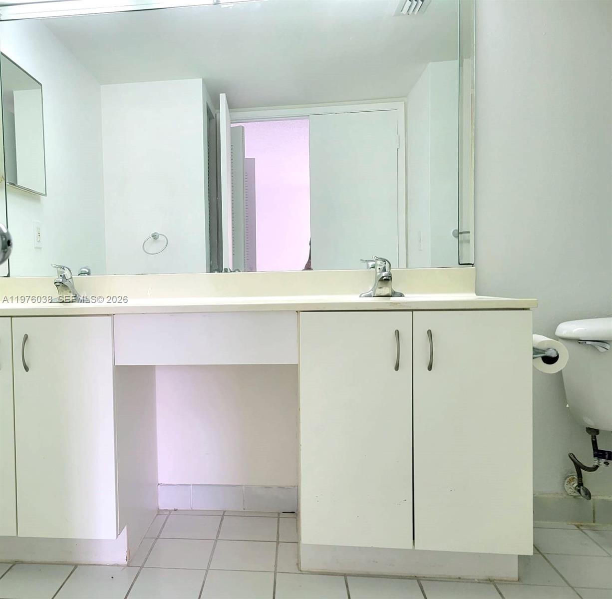 Photo of 3300 191st St  #814, Aventura, Florida, 33180 - 