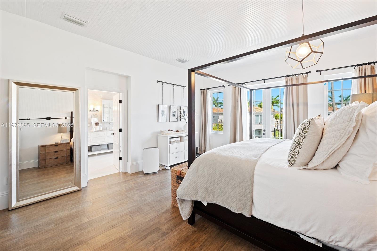 Photo of 20865 31st Pl  (20865), Aventura, Florida, 33180 - 