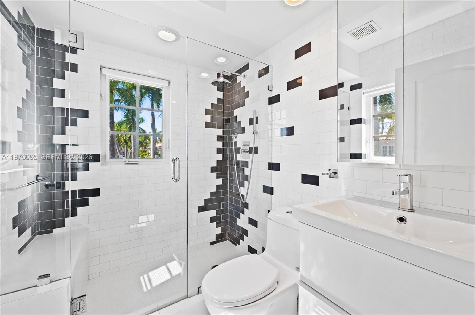 Photo of 20865 31st Pl  (20865), Aventura, Florida, 33180 - 