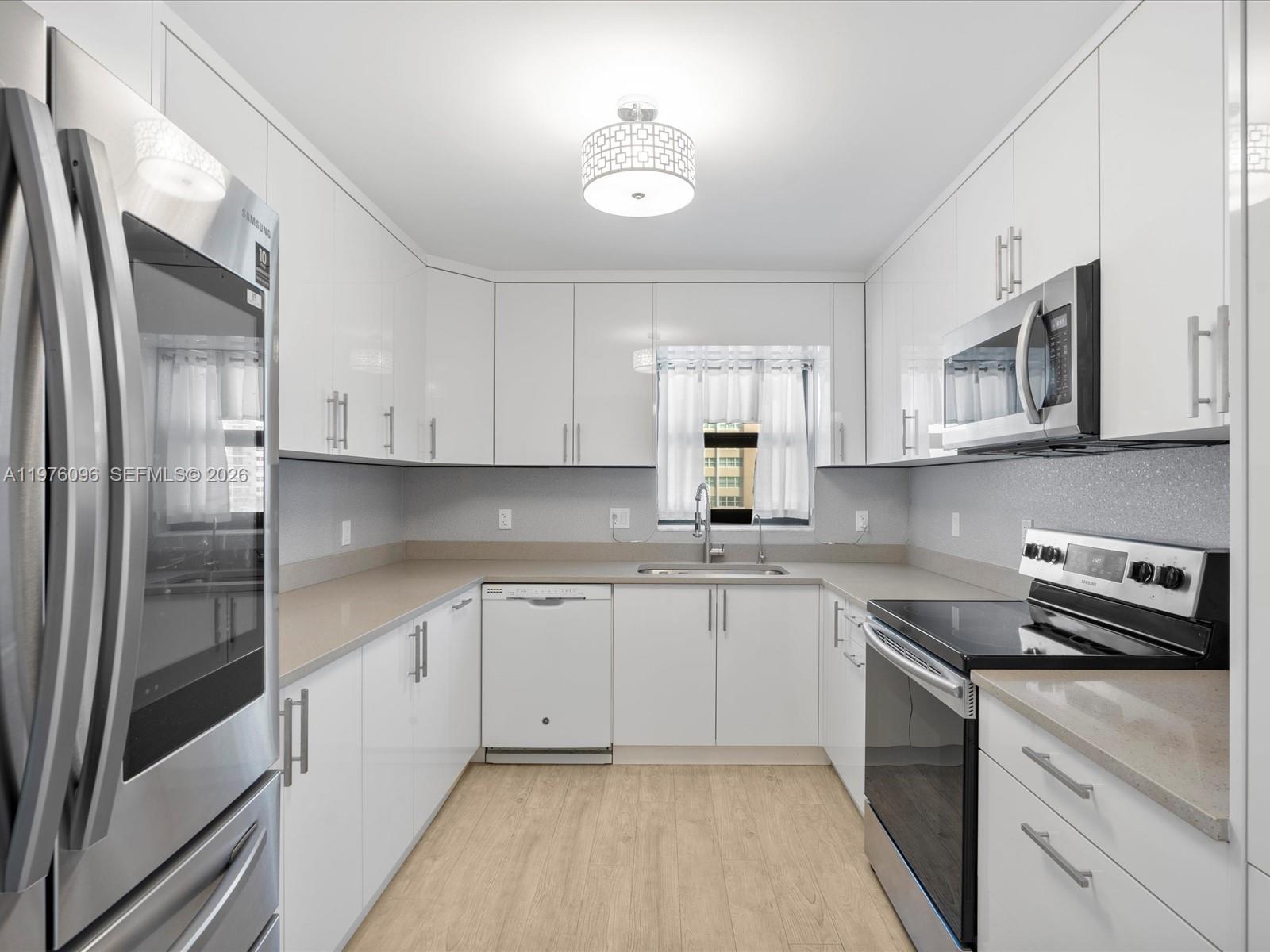 Photo of 1500 Ocean Dr  #3G, Hollywood, Florida, 33019 - 