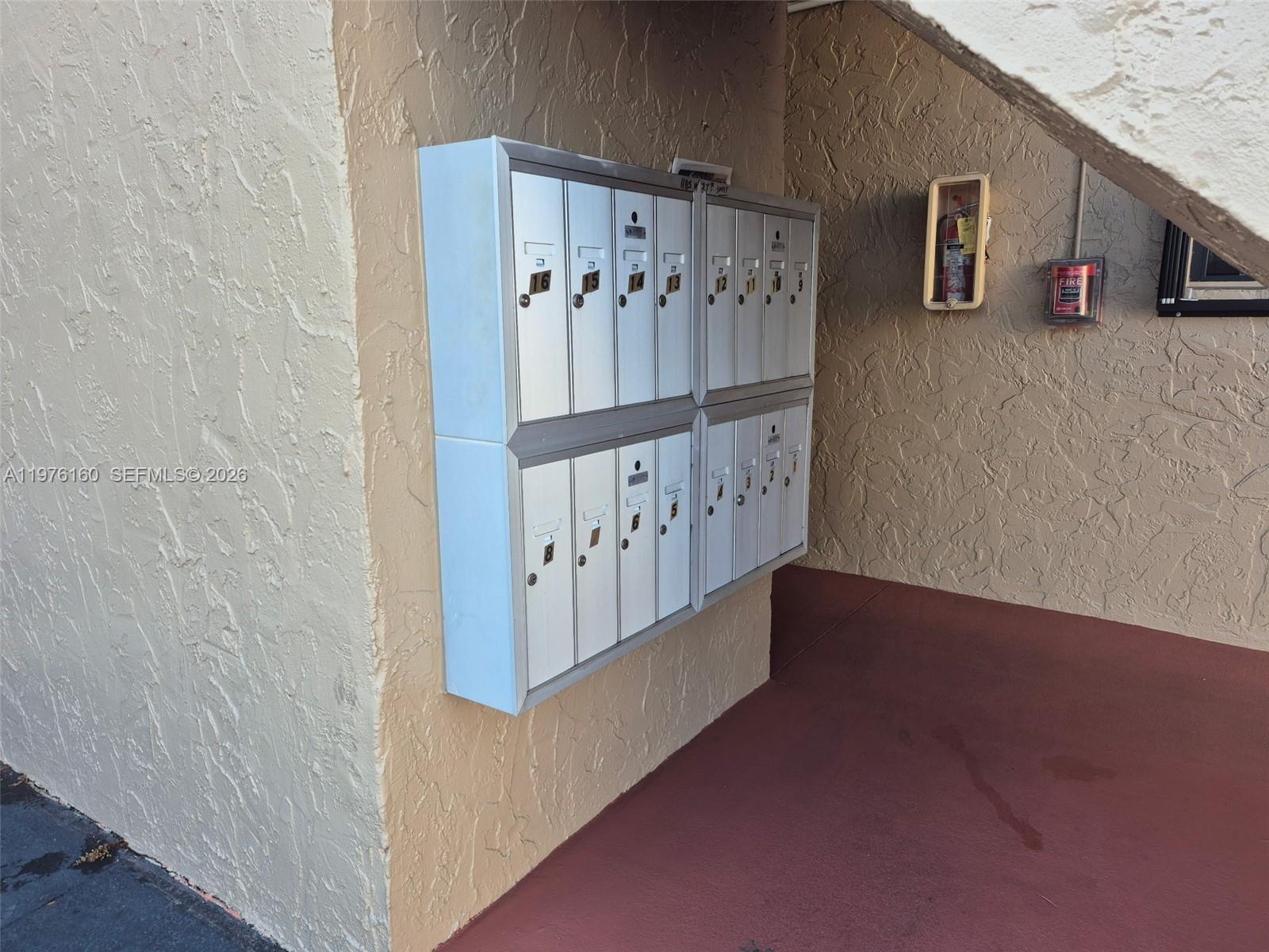   /   sq. ft. $ 2026-03-04 0 foto