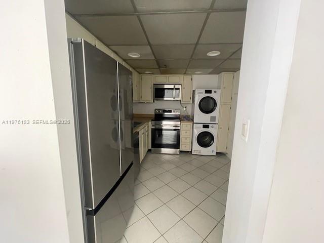 1006 2 / 2 1232 кв.футов $ 2026-04-06 0 Фото