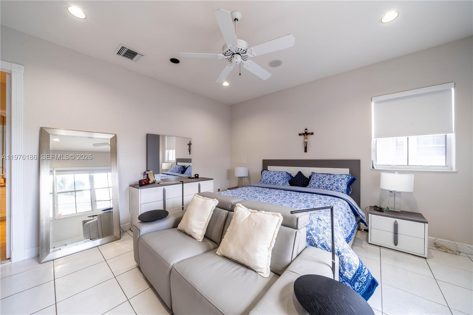 Photo of 1547 Mariner Way  (1547), Hollywood, Florida, 33019 - 