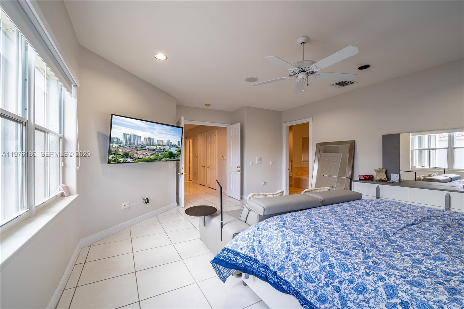 Photo of 1547 Mariner Way  (1547), Hollywood, Florida, 33019 - 