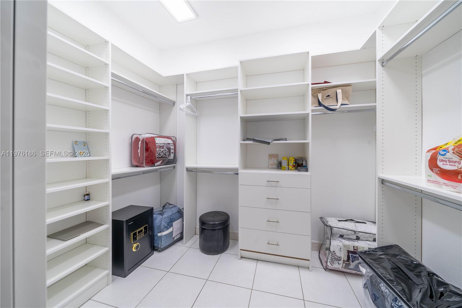 Photo of 1547 Mariner Way  (1547), Hollywood, Florida, 33019 - 