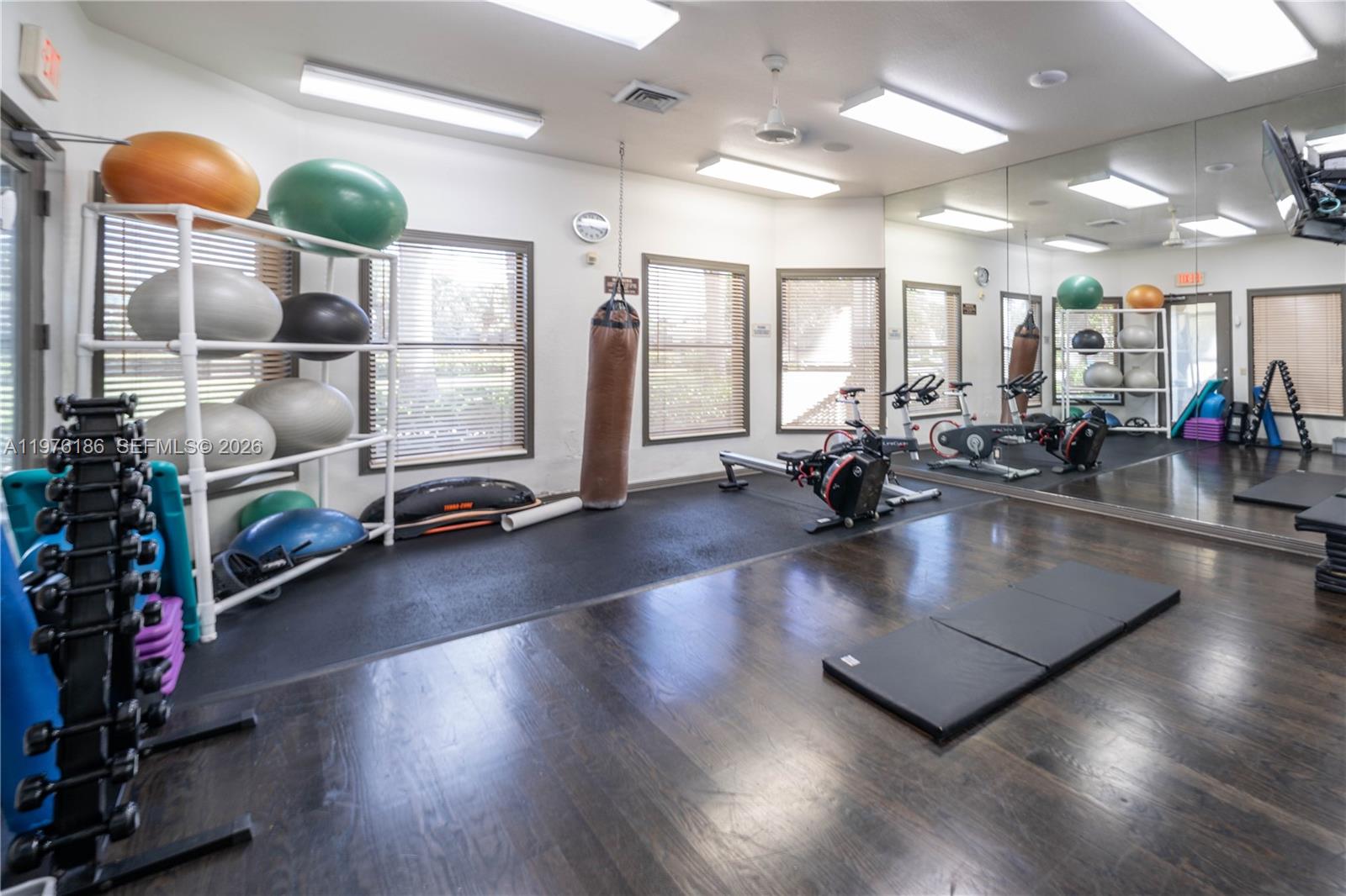 Photo of 1547 Mariner Way  (1547), Hollywood, Florida, 33019 - 