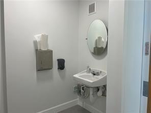 Подробнее 1st Floor / 0 кв.футов $ 2026-06-15 0 Фото