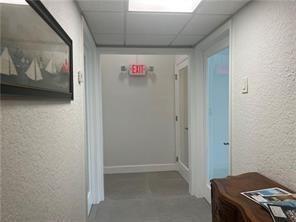 Подробнее E - 2nd FL Office / 0 кв.футов $ 2026-06-15 0 Фото