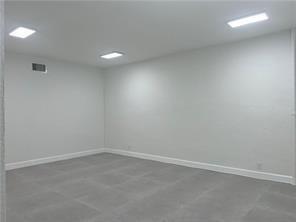 Подробнее E - 2nd FL Office / 0 кв.футов $ 2026-06-15 0 Фото